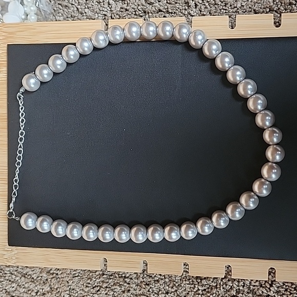 Silver Faux Pearl Beaded Necklace - Picture 5 of 5